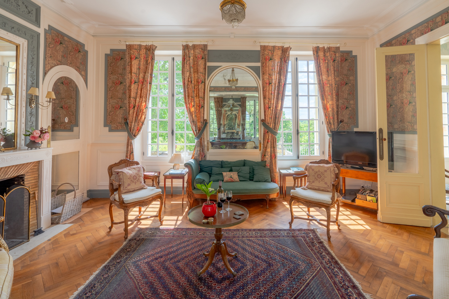 Interior-3